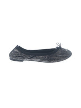 1 shoe size - 4