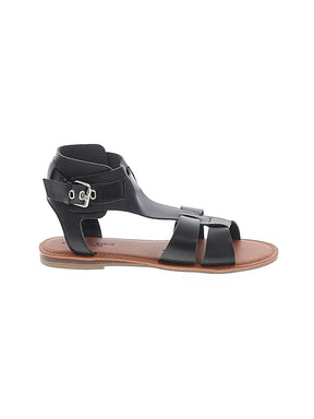 1 shoe size - 8