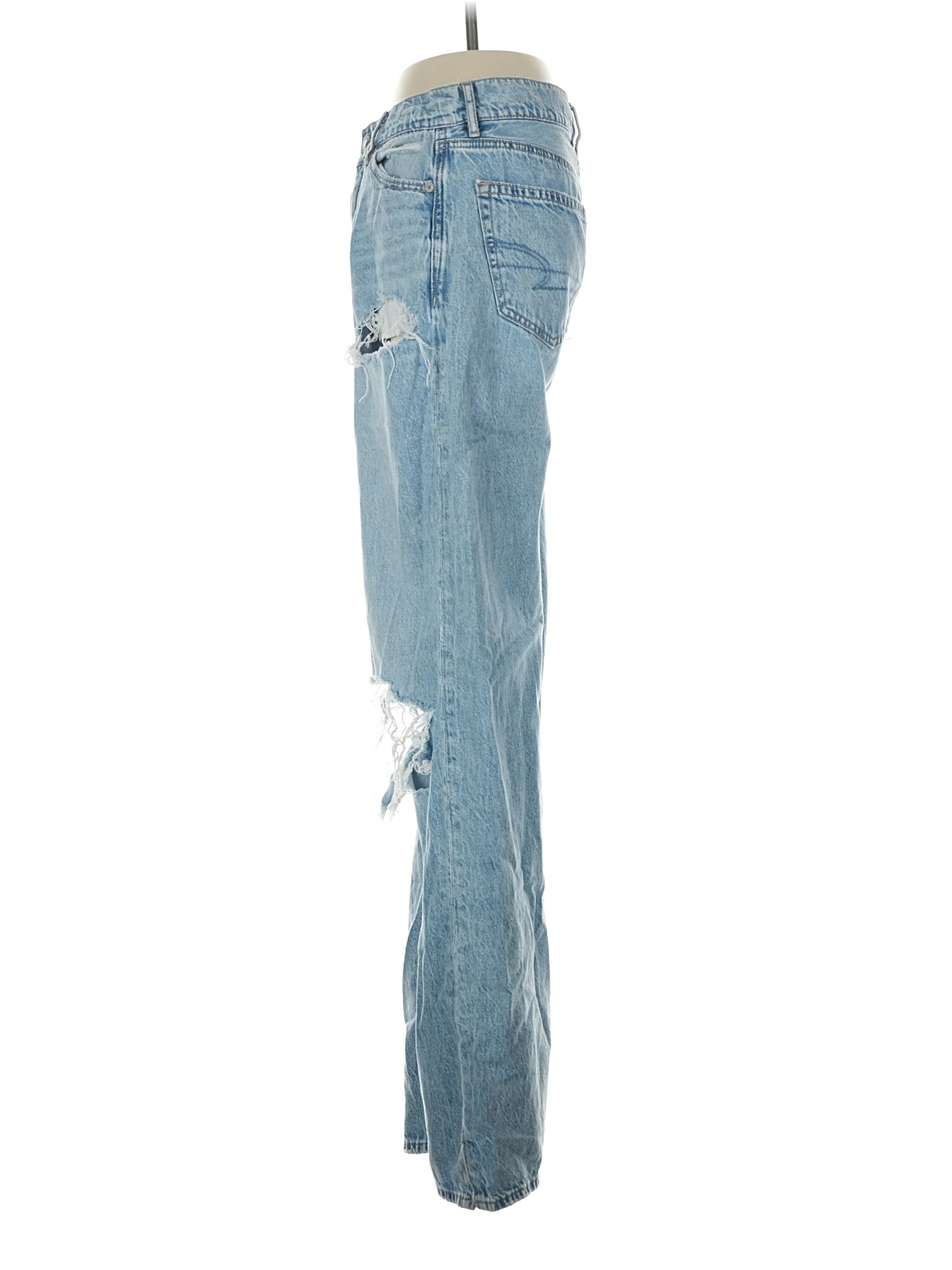 4 size - 27 (Estimated)