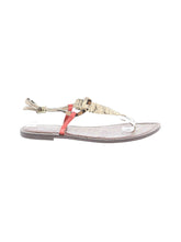 1 shoe size - 9