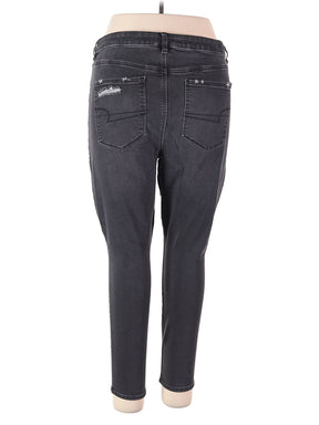 2 size - 18 short W