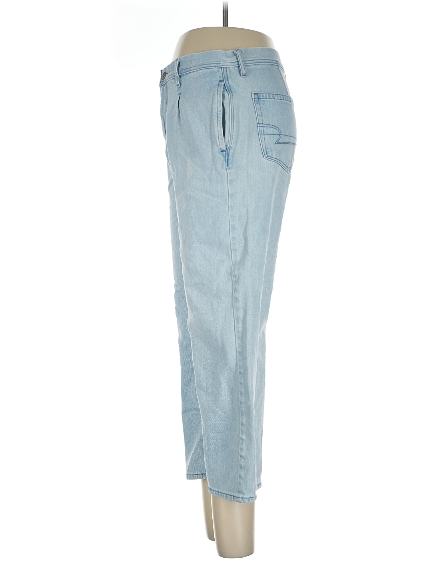 4 size - 31W (Estimated)