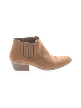 1 shoe size - 10