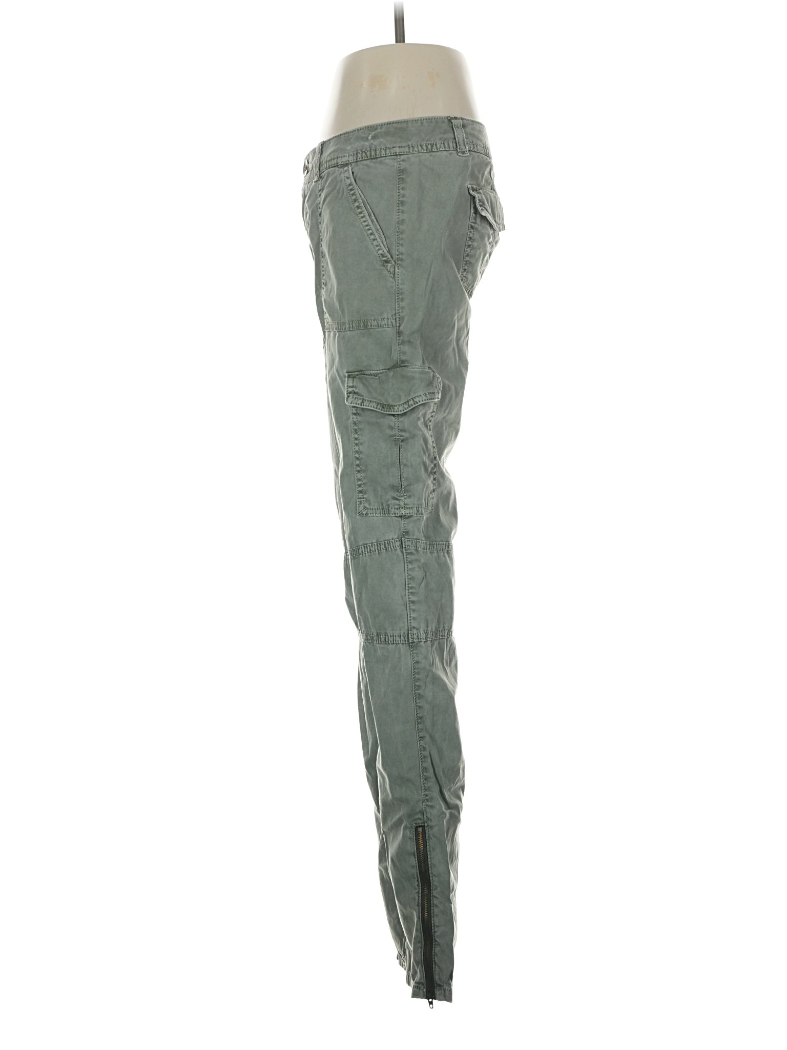 4 size - 25 (Estimated)