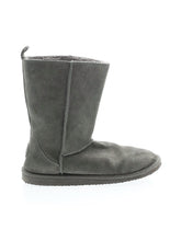1 shoe size - 10