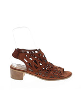 1 shoe size - 11