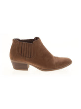 1 shoe size - 7 1/2