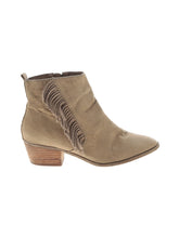 1 shoe size - 10