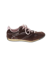 1 shoe size - 8