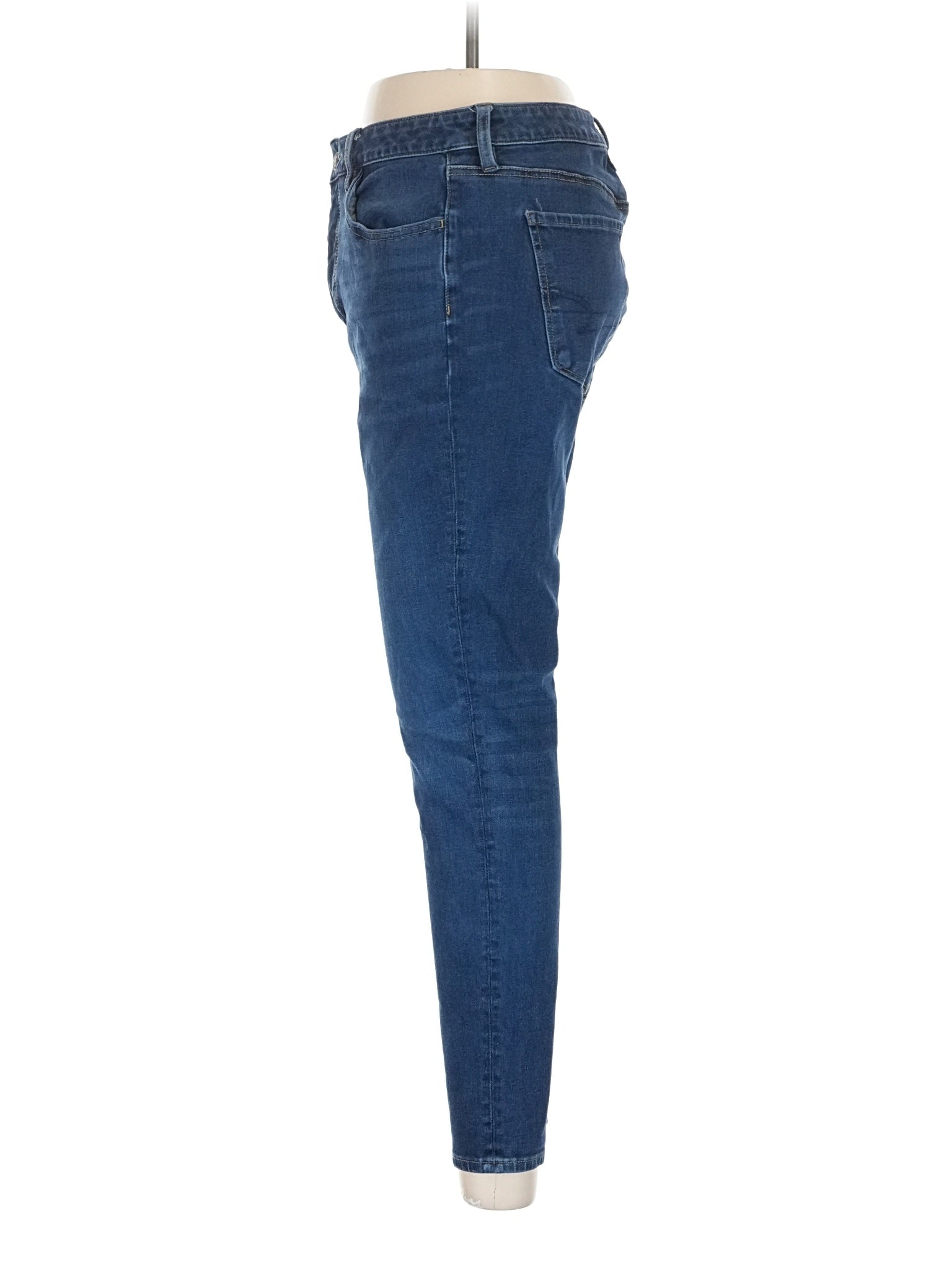 4 size - 22 W