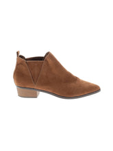 1 shoe size - 10